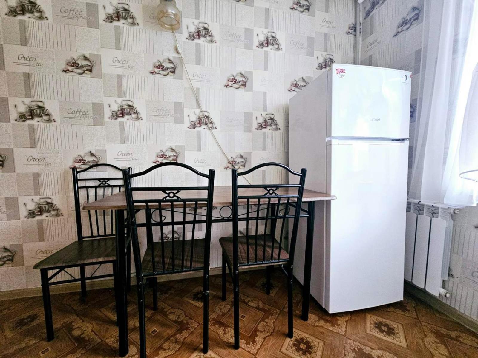Аккуратная , Чистая Квартира На Пр Гагарина 169 Dnipro Exterior photo